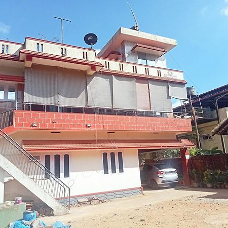 Eshwarkrupa Homestay 马迪凯里 外观 照片