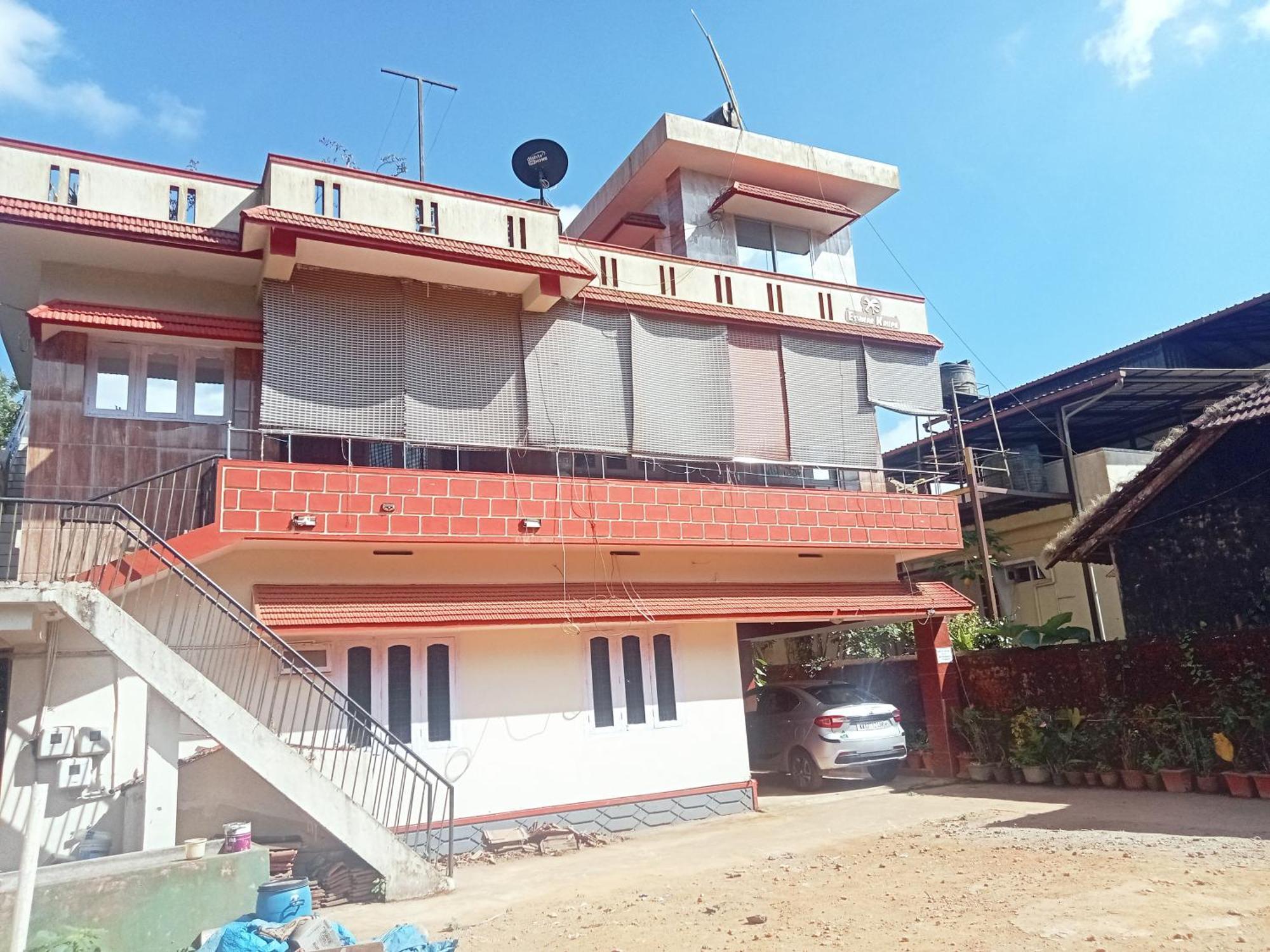 Eshwarkrupa Homestay 马迪凯里 外观 照片
