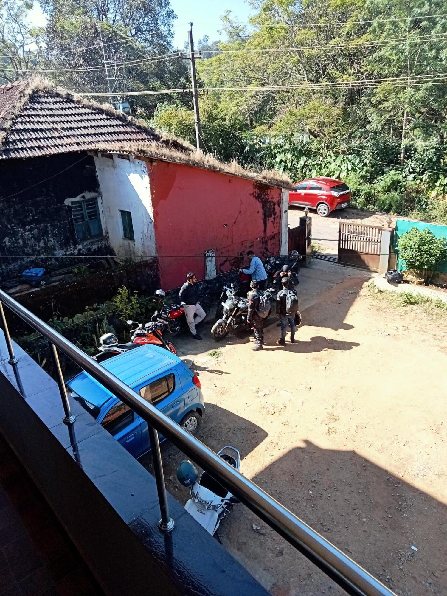 Eshwarkrupa Homestay 马迪凯里 外观 照片